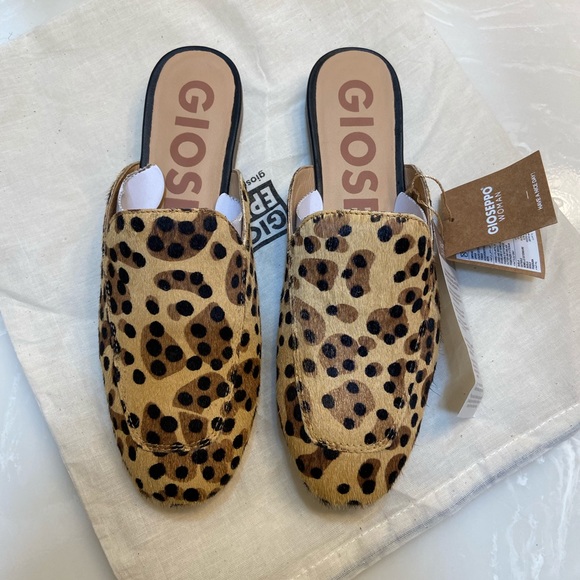 Gioseppo, cheetah print mules, size 6.5 - Picture 2 of 9